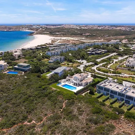 Sea View Villa *